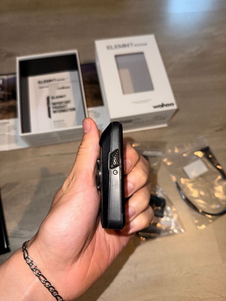 Used Wahoo ELEMNT Roam V2 2024 bike — image 6 of 6