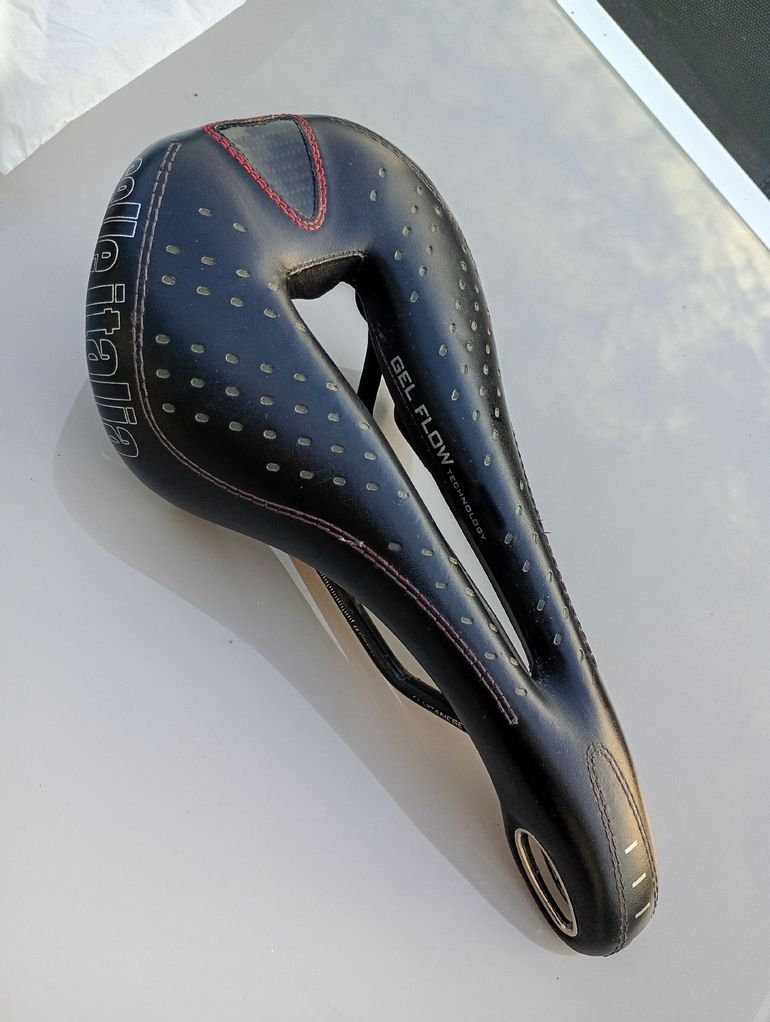 Used Selle Italia Max F-lite gel flow bike — image 1 of 9
