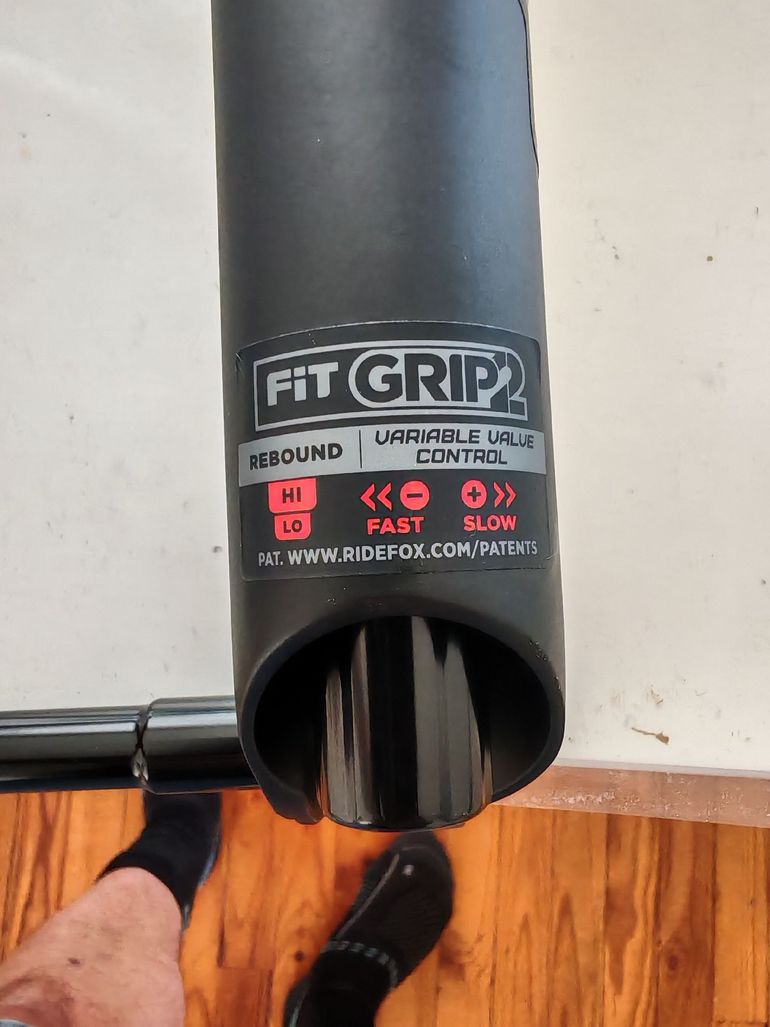 Used Fox FLOAT factory grip2 bike — image 7 of 11