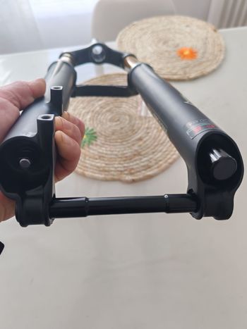 Used Fox FLOAT factory grip2 bike — image 10 of 11