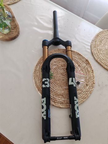 Used Fox FLOAT factory grip2 bike
