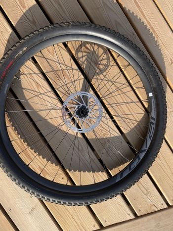 Used Roval Control Carbon 29 2018 bike — image 3 of 3