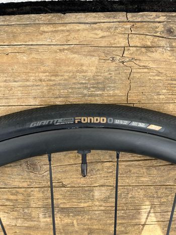 Used Mavic Allroad Pro Carbon SL Disc 2022 bike — image 6 of 12