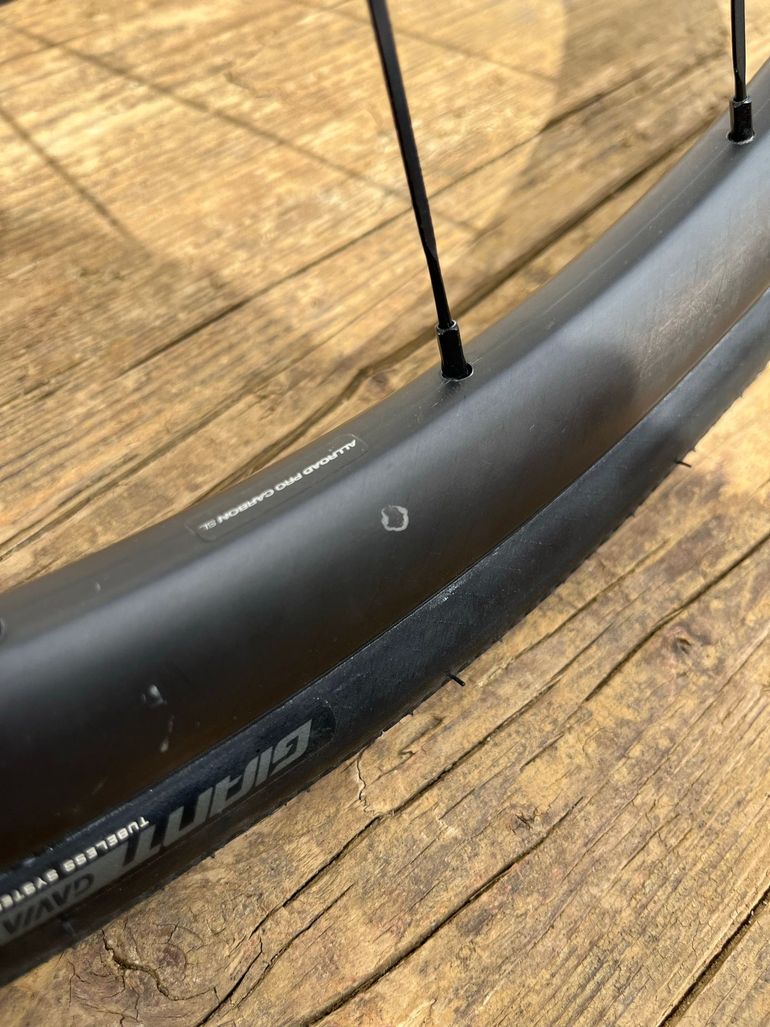 Used Mavic Allroad Pro Carbon SL Disc 2022 bike — image 7 of 12