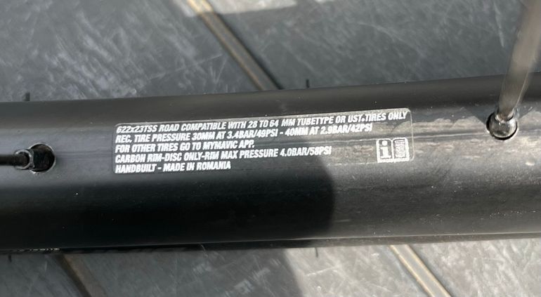 Used Mavic Allroad Pro Carbon SL Disc 2022 bike — image 11 of 12