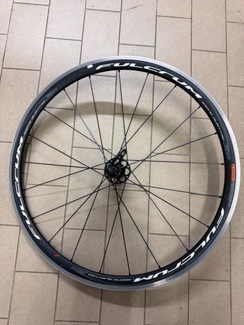 Used Fulcrum Racing Quattro LG bike — image 2 of 2
