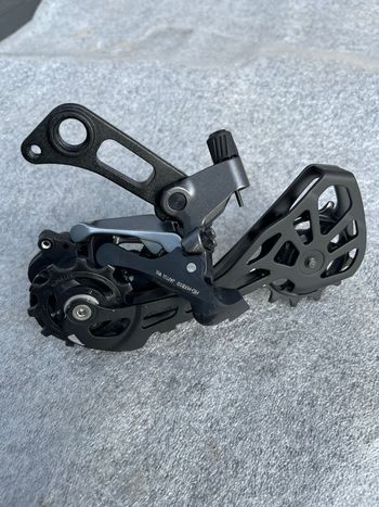 Used Shimano GRX RD-RX810 bike — image 3 of 7