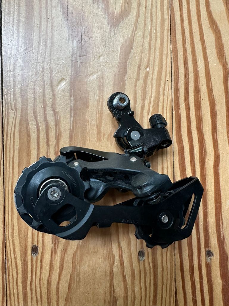 Used Shimano 105 RD-R7000 SS bike — image 2 of 3