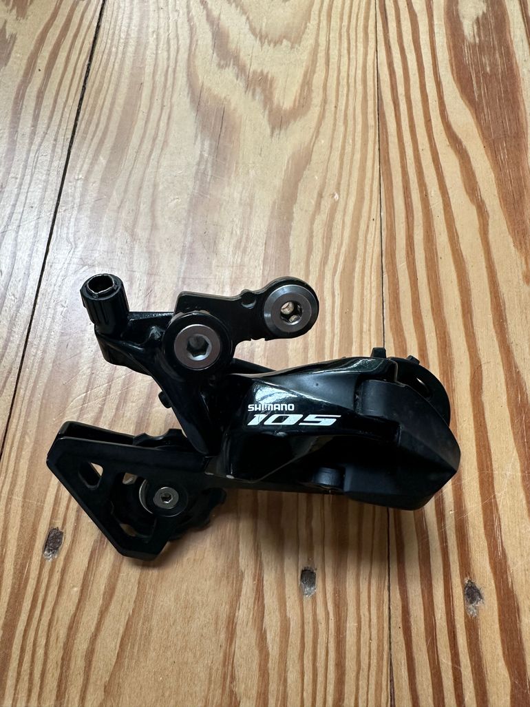 Used Shimano 105 RD-R7000 SS bike — image 1 of 3