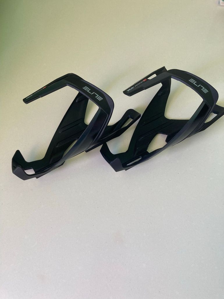 Used Elite Vico Carbon Bottle Cage 2026 bike — image 4 of 5