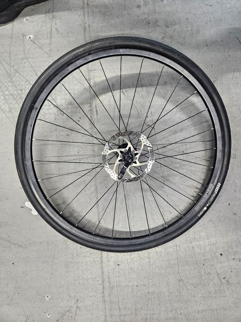 Used Triban 500 Disc Wheelset bike — image 1 of 5