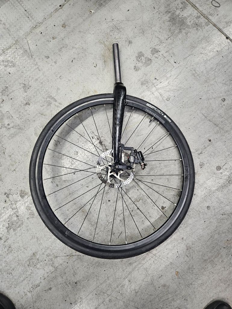 Used Triban 500 Disc Wheelset bike — image 4 of 5