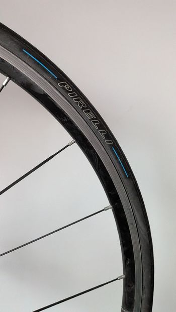 Used Mavic Aksium Rear Wheel 2022 bike — image 3 of 4