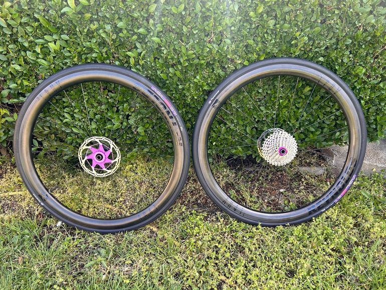 Used Reynolds AR41 disc Carbon Wheelset bike — image 1 of 6