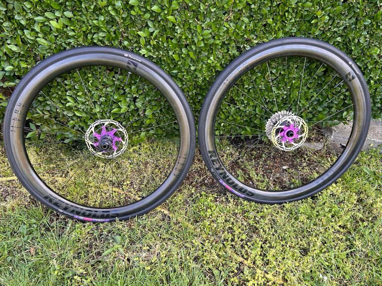 Used Reynolds AR41 disc Carbon Wheelset bike — image 2 of 6
