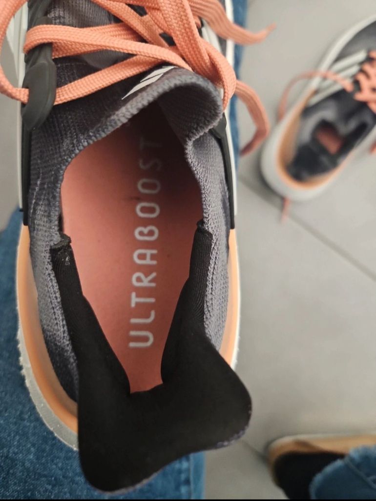 Used Adidas Ultraboost Light bike — image 4 of 5