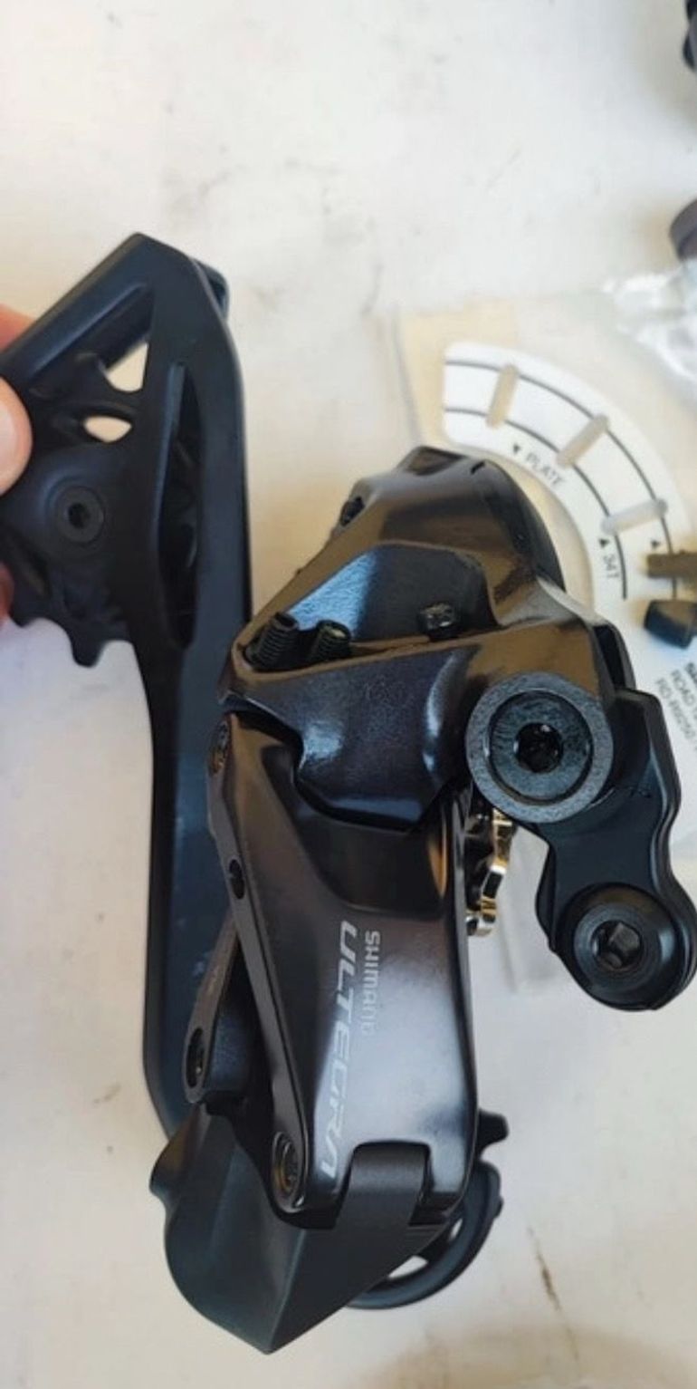 Used Shimano Ultegra R8170 Di2 12-speed Groupset 2026 bike — image 6 of 6