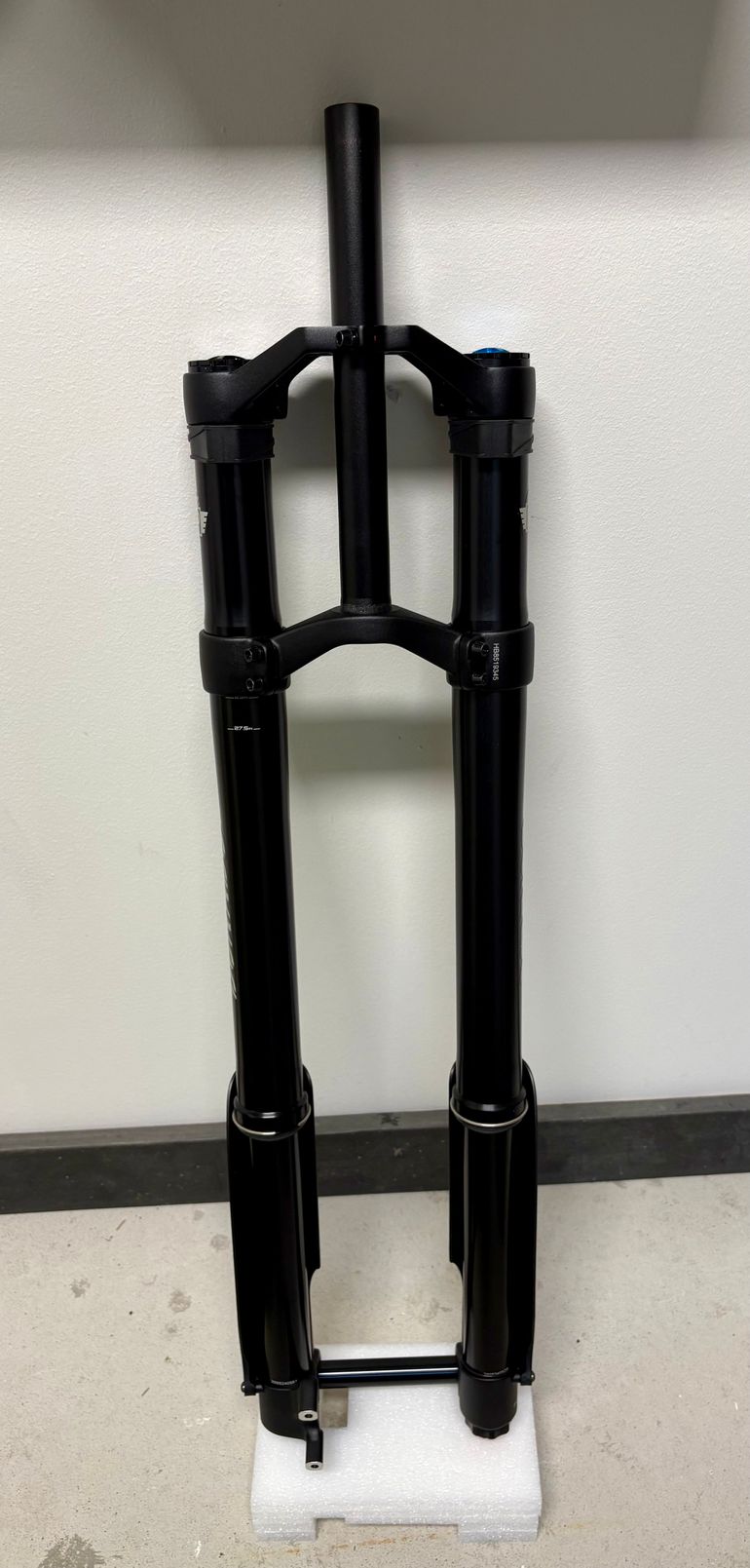 Used Manitou Dorado Expert 37 Gen2 Fork 2026 bike — image 3 of 6