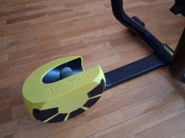 Used Bkool Smart pro 2 2020 bike — image 6 of 6