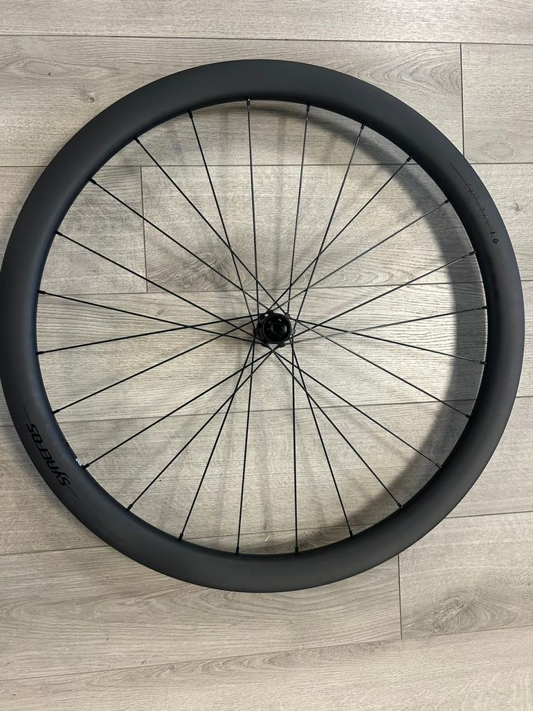 Used Syncros Capital 1.0 40mm 2026 bike — image 3 of 5