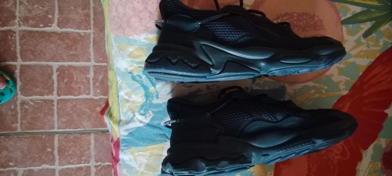 Used Adidas Ozweego Noir Taille 37.5 bike — image 2 of 5