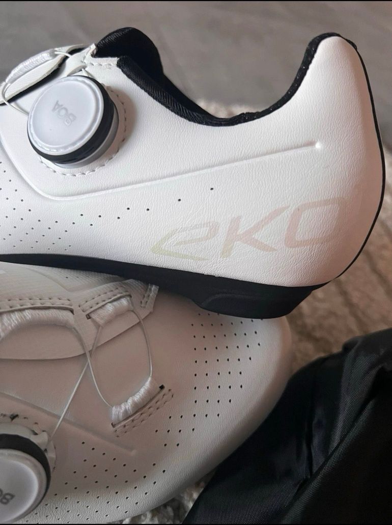 Used Ekoi Perf R4 Carbon Insert White bike — image 3 of 4