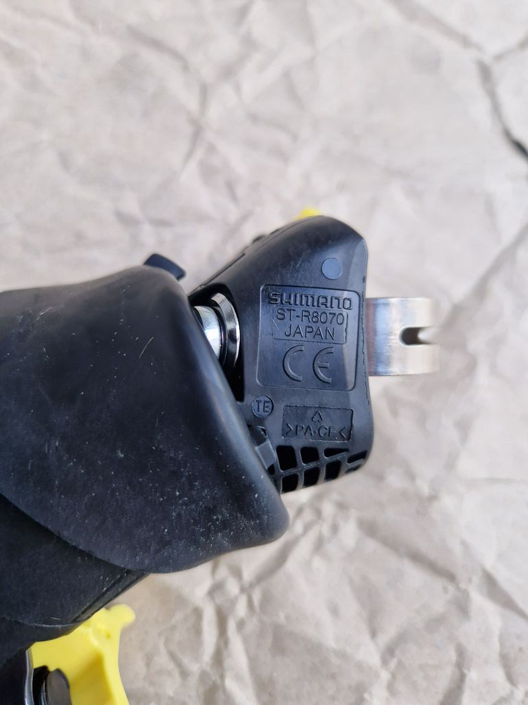 Used Shimano Ny ultegra DI2 11s Hydralisk disk venstregreb 2026 bike — image 8 of 8