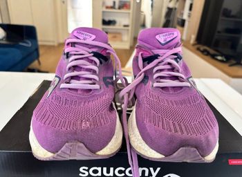 Used Saucony Triumph 21 bike — image 2 of 8
