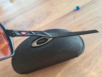 Used Oakley Sutro S Prizm Trail Torch 2025 bike — image 4 of 15