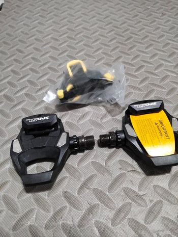 Used Shimano PD-RS500 bike