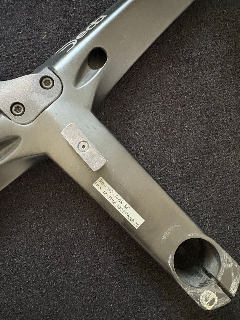 Used Deda Elementi Alanera Integrated Carbon Handlebar bike — image 2 of 3