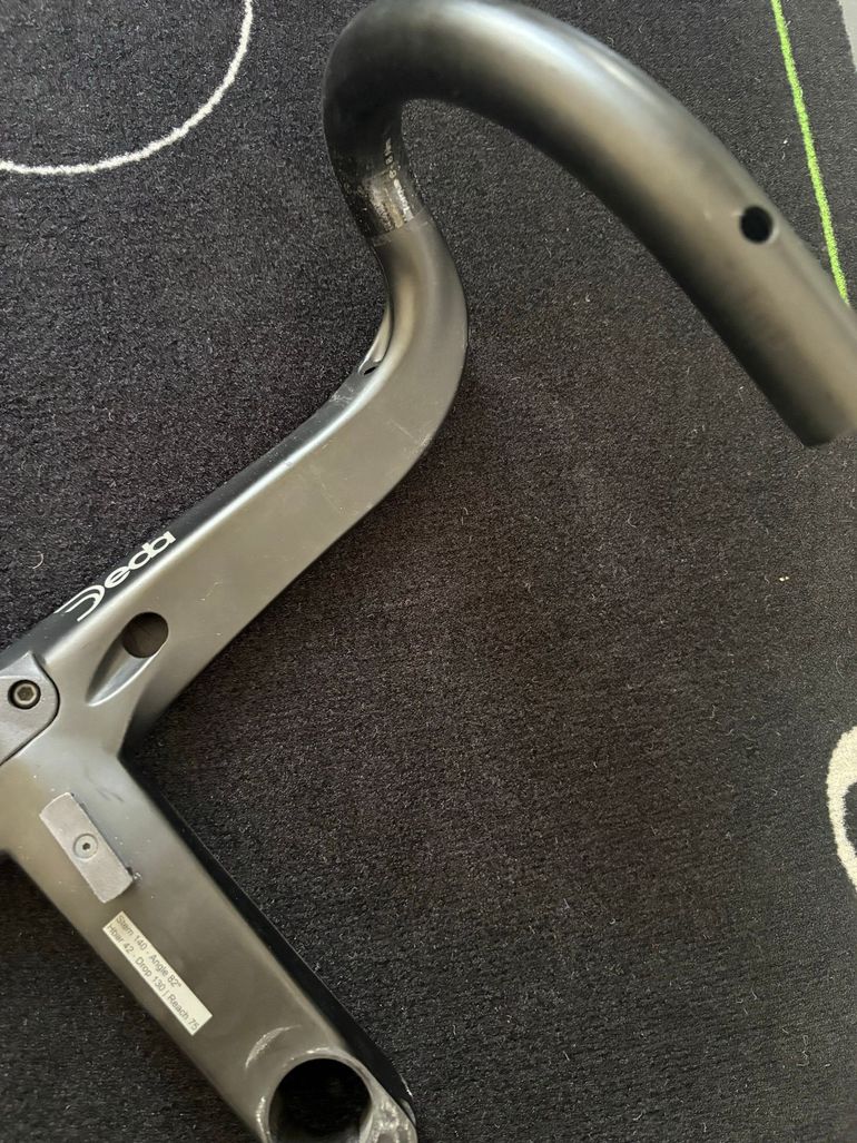 Used Deda Elementi Alanera Integrated Carbon Handlebar bike — image 3 of 3