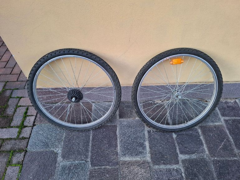 Used Shimano MTB Wheels bike — image 1 of 2