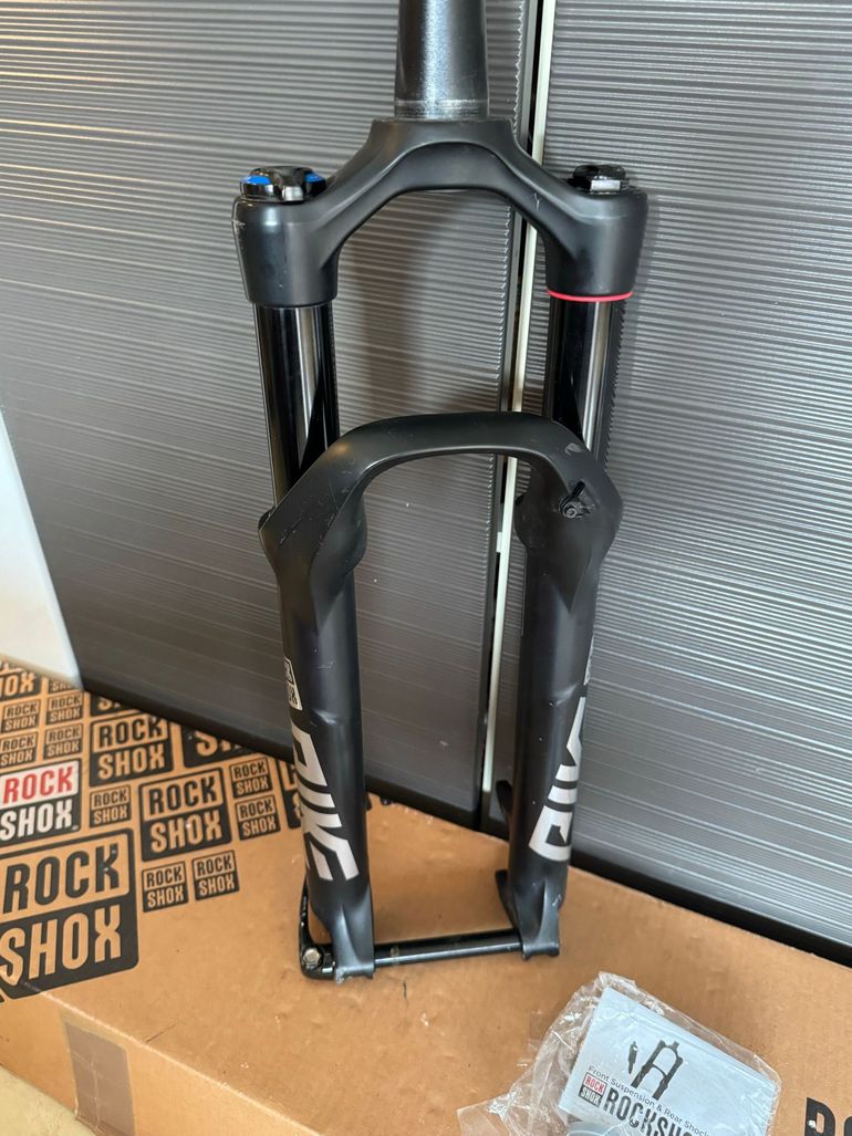 Used RockShox Pike DJ 26" 100mm Fork 2023 bike — image 5 of 14