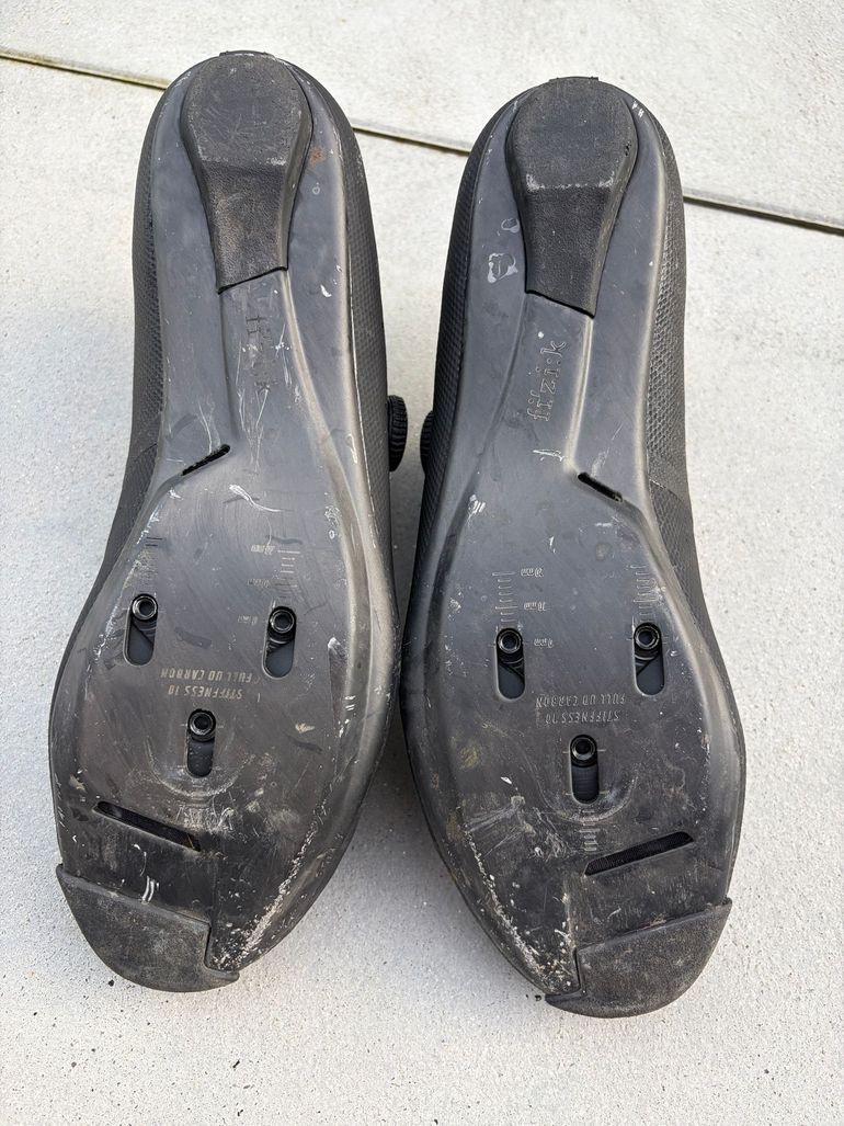 Used Fizik Tempo Decos Carbon bike — image 4 of 5