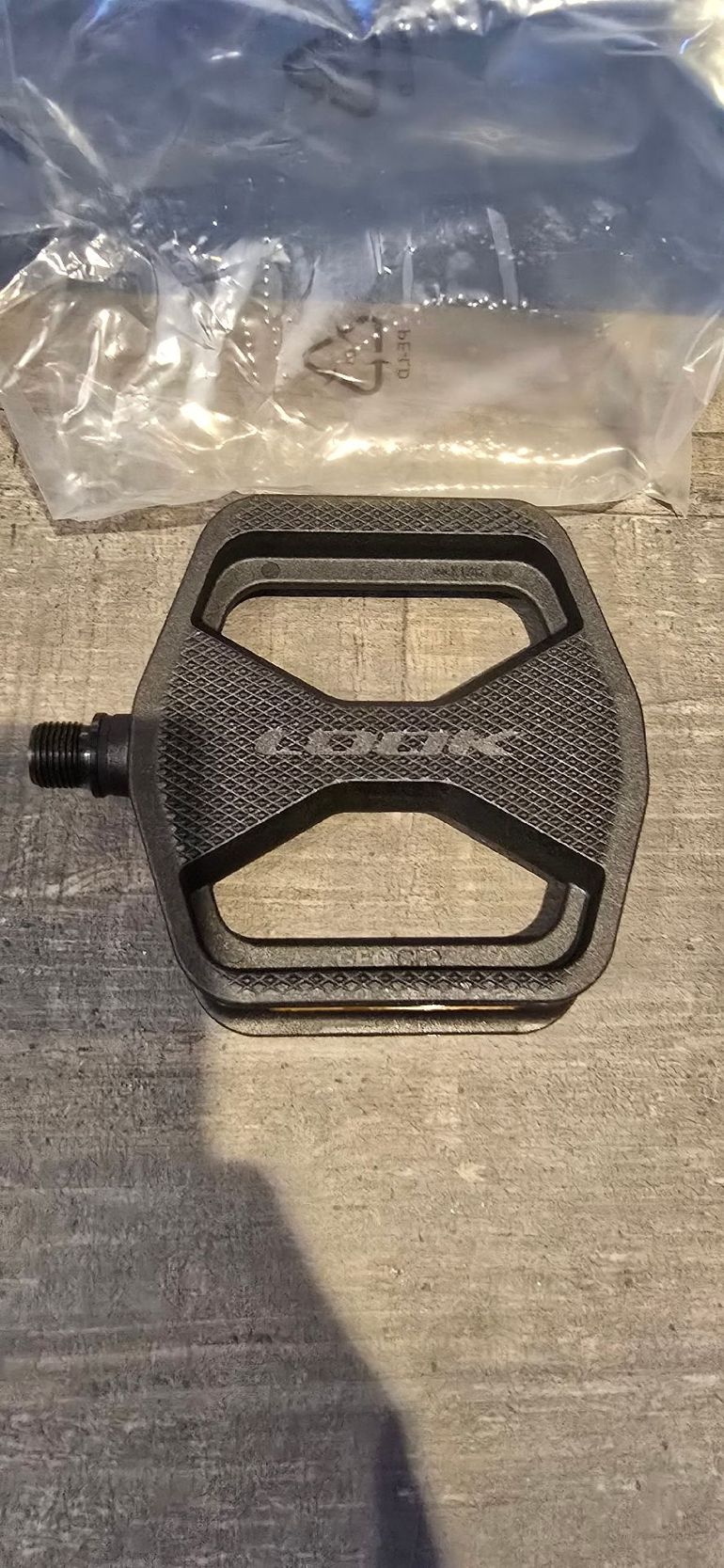 Used Look Geo City Pedals bike — image 2 of 3