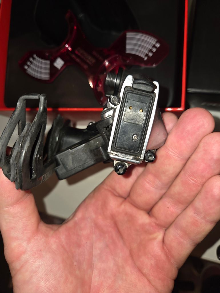 Used Sram Red etap 11v bike — image 7 of 9