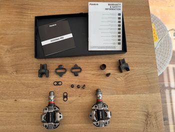 Used Shimano Assioma PRO MX-2 Dual-Sided Power Meter Pedals 2024 bike — image 6 of 6