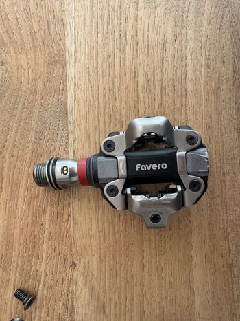 Used Shimano Assioma PRO MX-2 Dual-Sided Power Meter Pedals 2024 bike — image 4 of 6