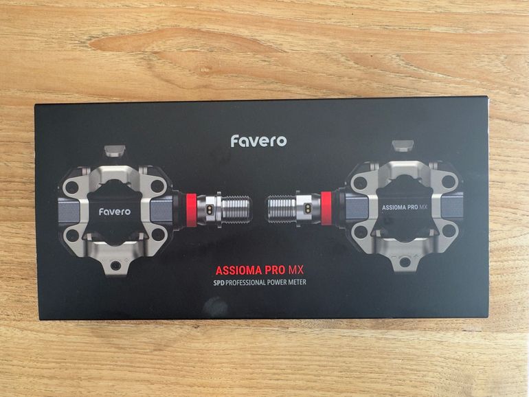 Used Shimano Assioma PRO MX-2 Dual-Sided Power Meter Pedals 2024 bike — image 1 of 6