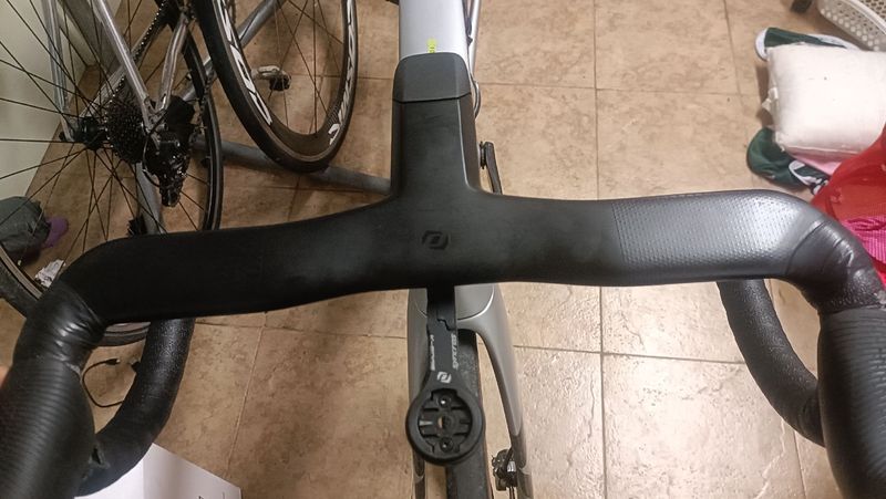 Syncros Foil RC Handlebar 2025 bike usato — immagine 4 di 5