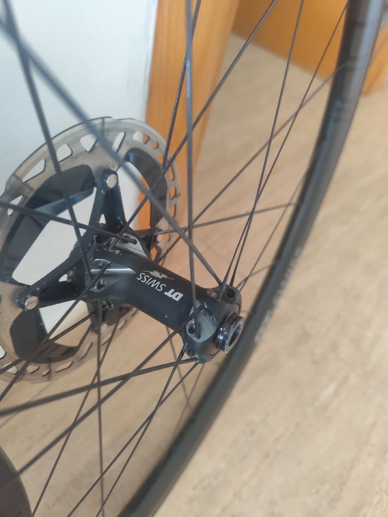 Used Dt Swiss CRC 1100 SPLINE 38mm Carbon Tubular Wheelset 2021 bike — image 2 of 2