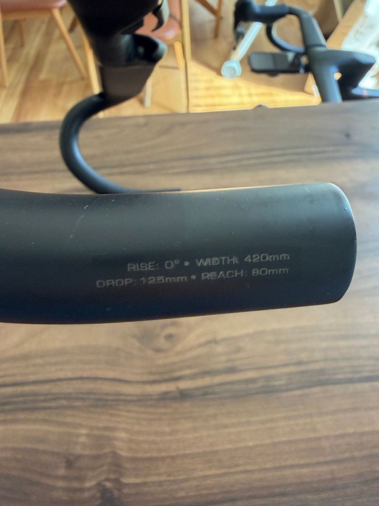 Used Specialized Roval Rapide Handlebar 420mm bike — image 4 of 4