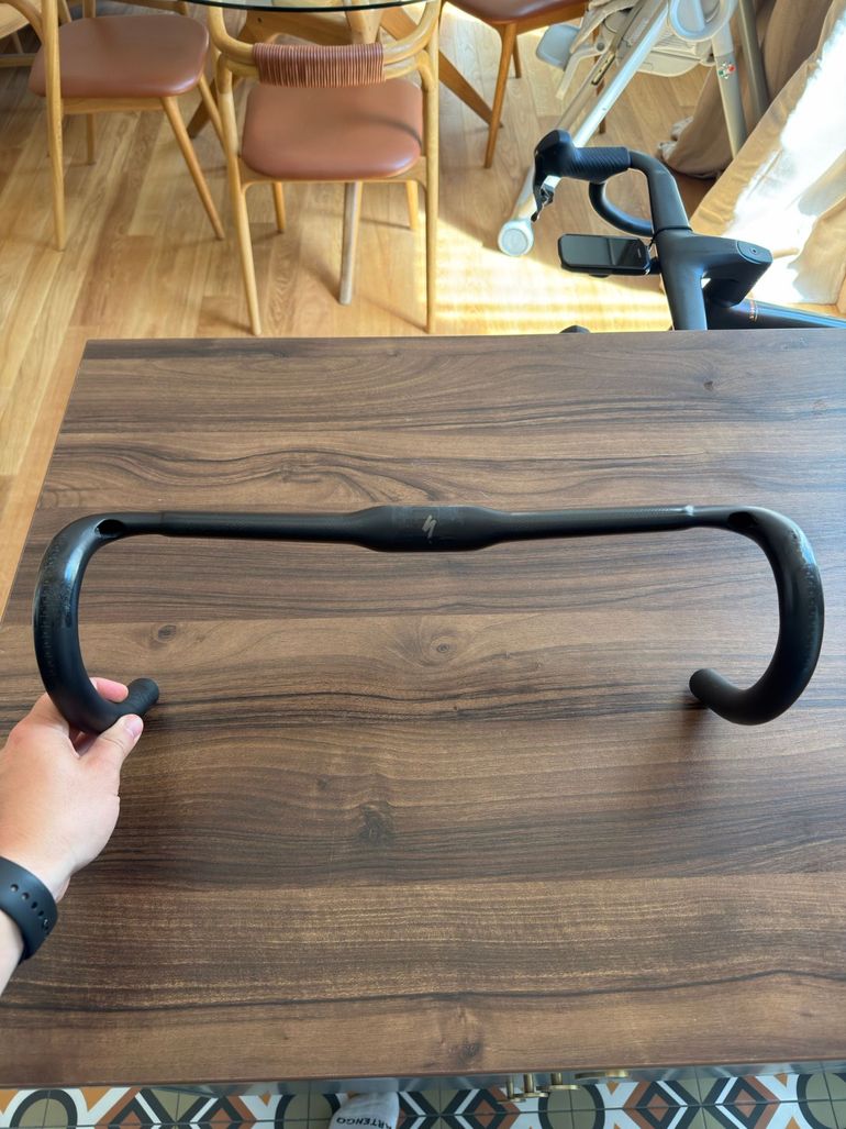Used Specialized Roval Rapide Handlebar 420mm bike — image 3 of 4