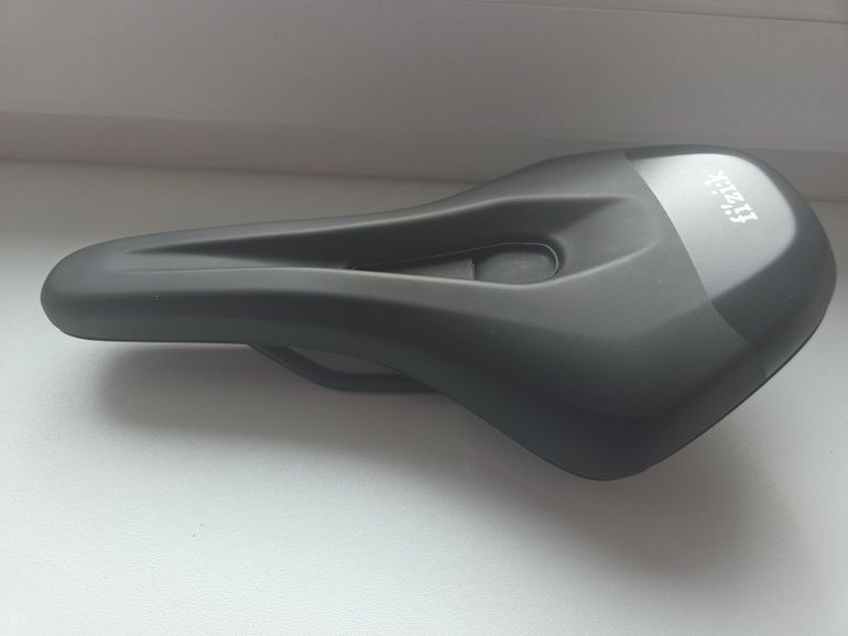 Used Fizik Terra Aidon X5 Saddle 2026 bike — image 4 of 4