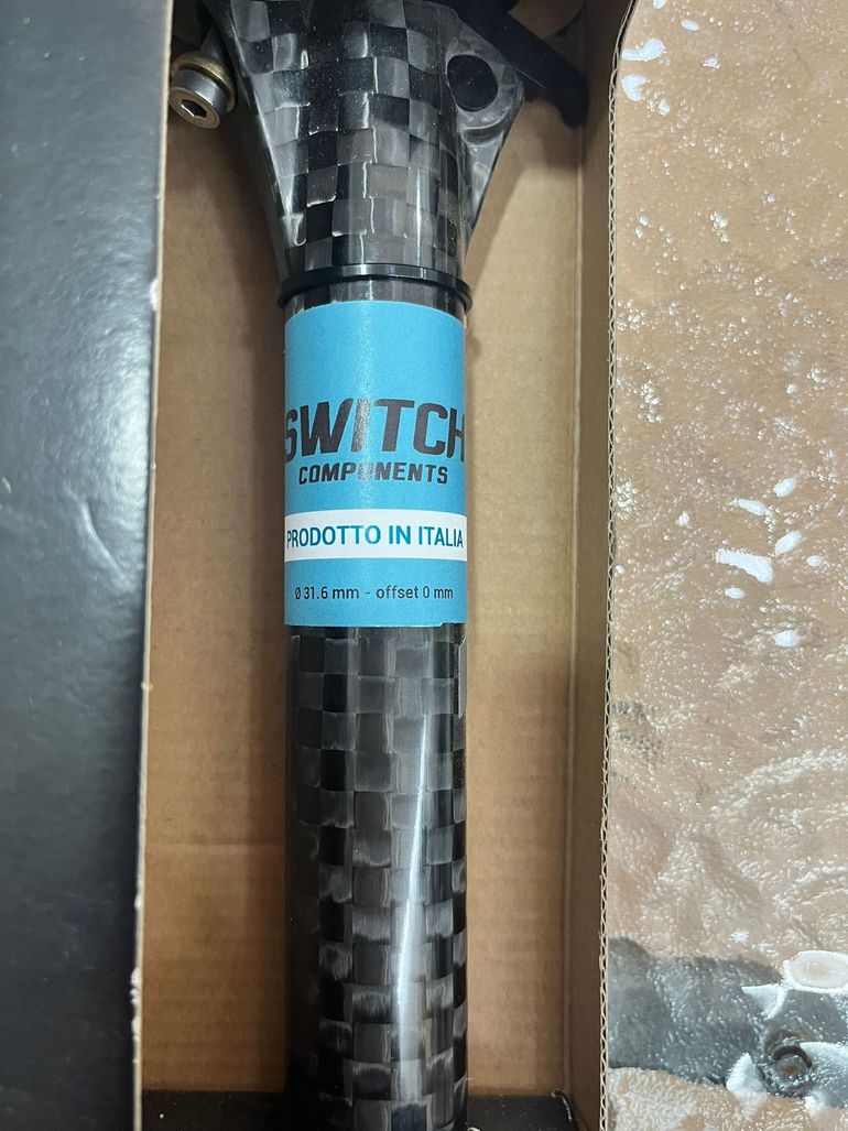 Used Switch Race Carbon Seatpost 2025 bike — image 2 of 6