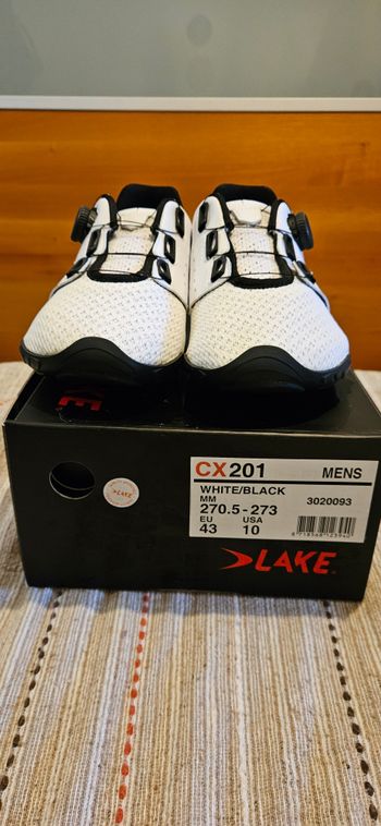 Used Lake CX201 Wide 2025 bike — image 2 of 5