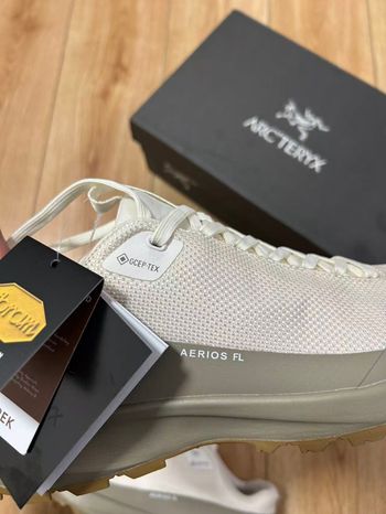 Used Arc’teryx arcteyx konseal white bike — image 3 of 5