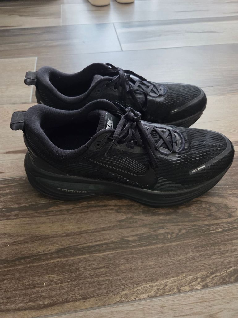 Used Nike Vomero 18 2026 bike — image 2 of 3
