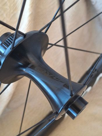 Used Roval Rapide CLX 2025 bike — image 3 of 7